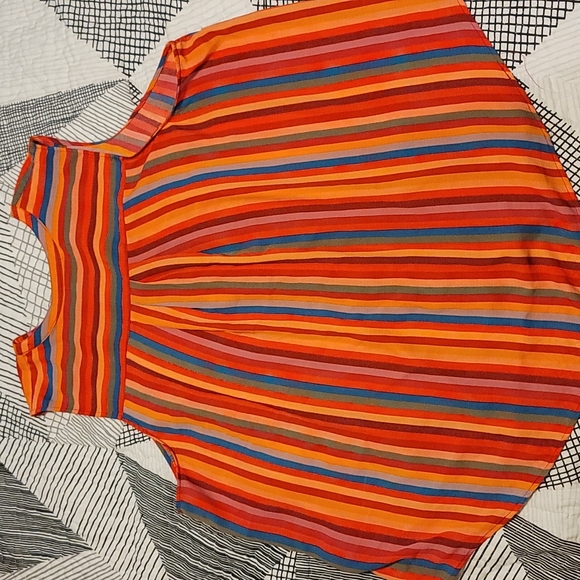 Torrid top - Picture 2 of 4